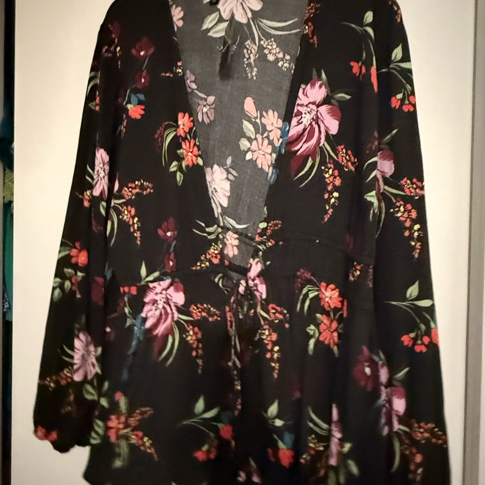 Torrid Black Floral Kimono